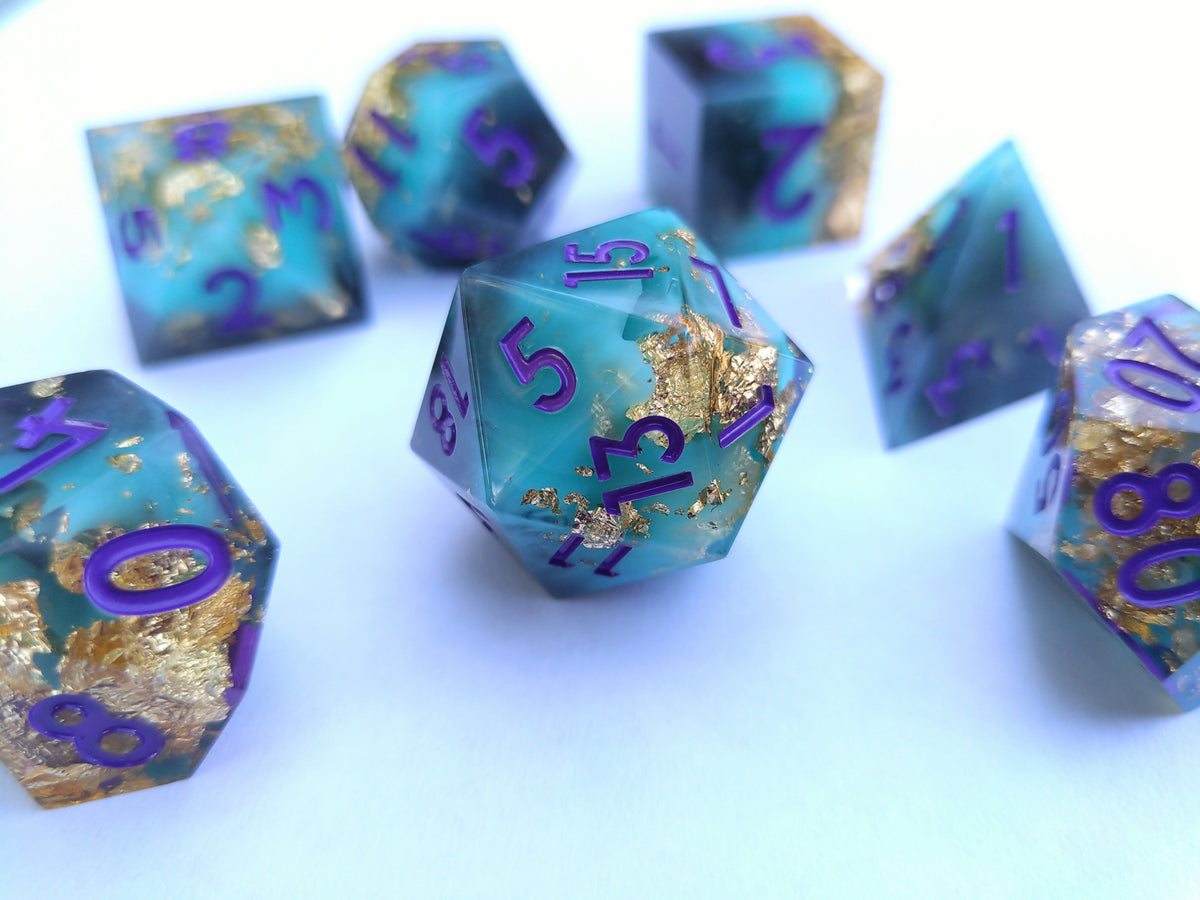 Ill-Gotten Gains Sharpedge Dice Set – Awesome Dice