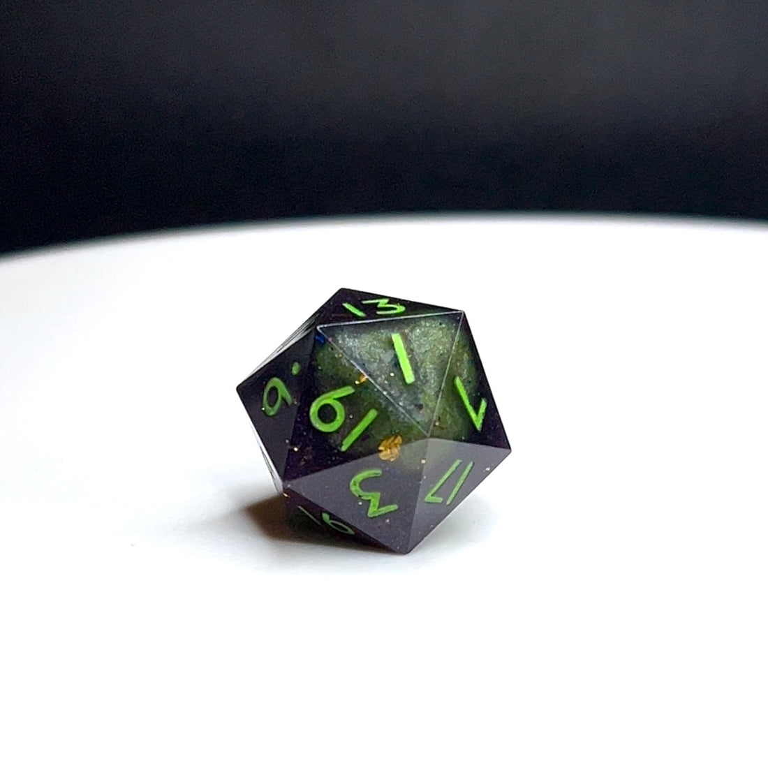 Black Magic Sharpedge Dice Set