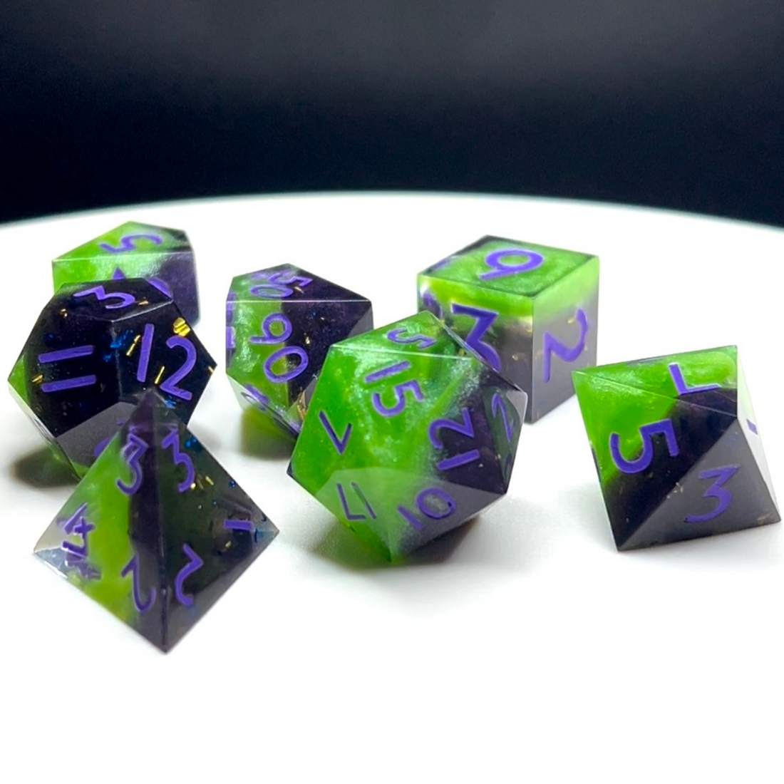 Necromantic Sharpedge Dice Set